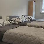 Nowoczesny W Poblizu Centrum 아파트 *