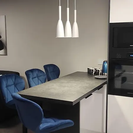 Nowoczesny W Poblizu Centrum Апартаменты *