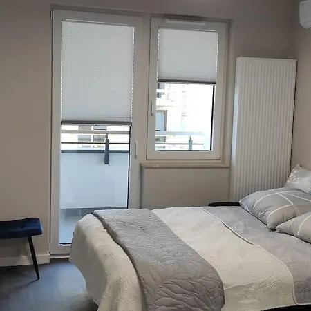 Nowoczesny W Poblizu Centrum