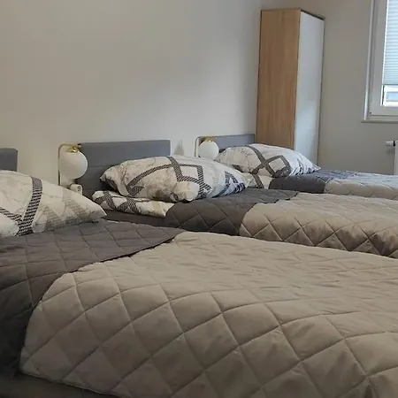 Nowoczesny W Poblizu Centrum Апартаменты *