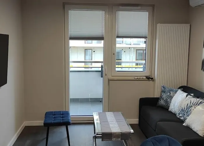 Nowoczesny W Poblizu Centrum Krakau