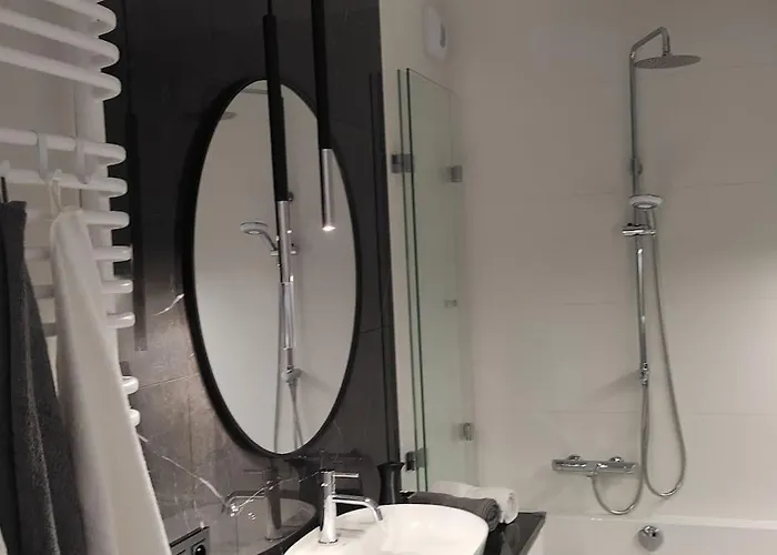 Nowoczesny W Poblizu Centrum